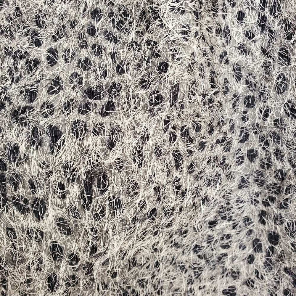 SOLD WORTH Cassic Pencil Skirt...Amazing Fabric! - Picture 6 of 7